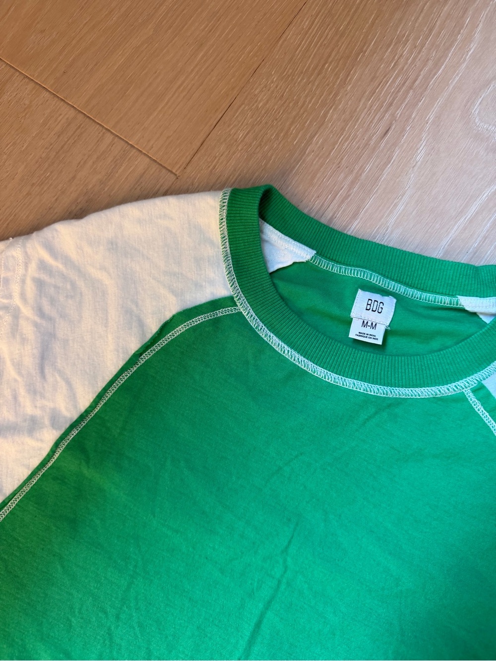Urban Outfitters Crop Top - Picture 2 of 3